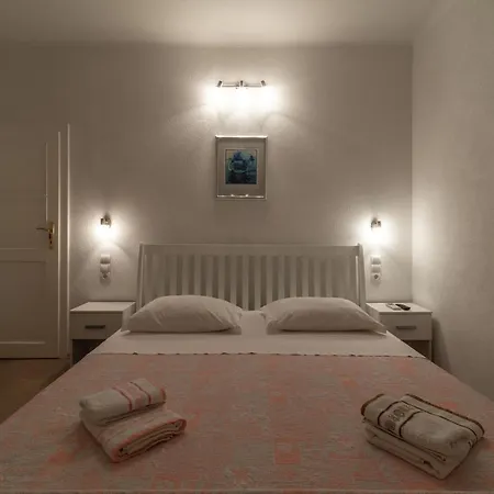 Feme Guest house 3*