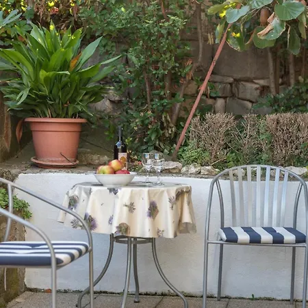 Guest house Feme 3*