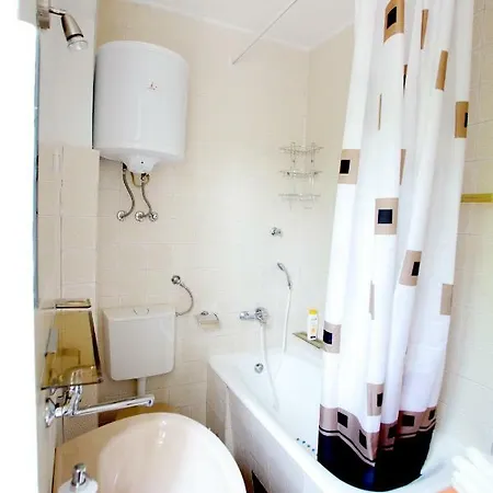 Guest house Feme 3*